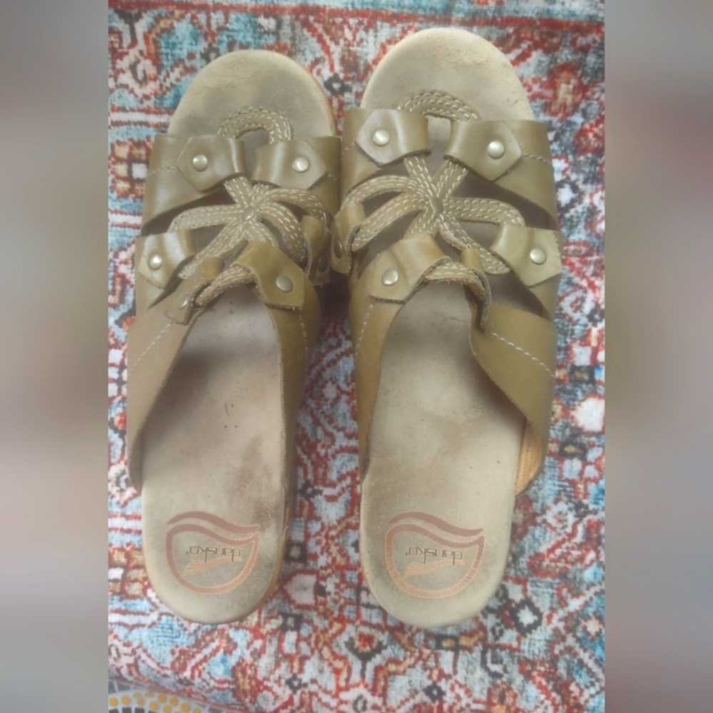 Dansko Sandals Size 38 Olive color